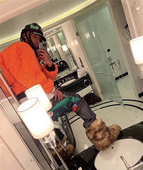 7 Ways to Handle Office Romance WestCoast NFL